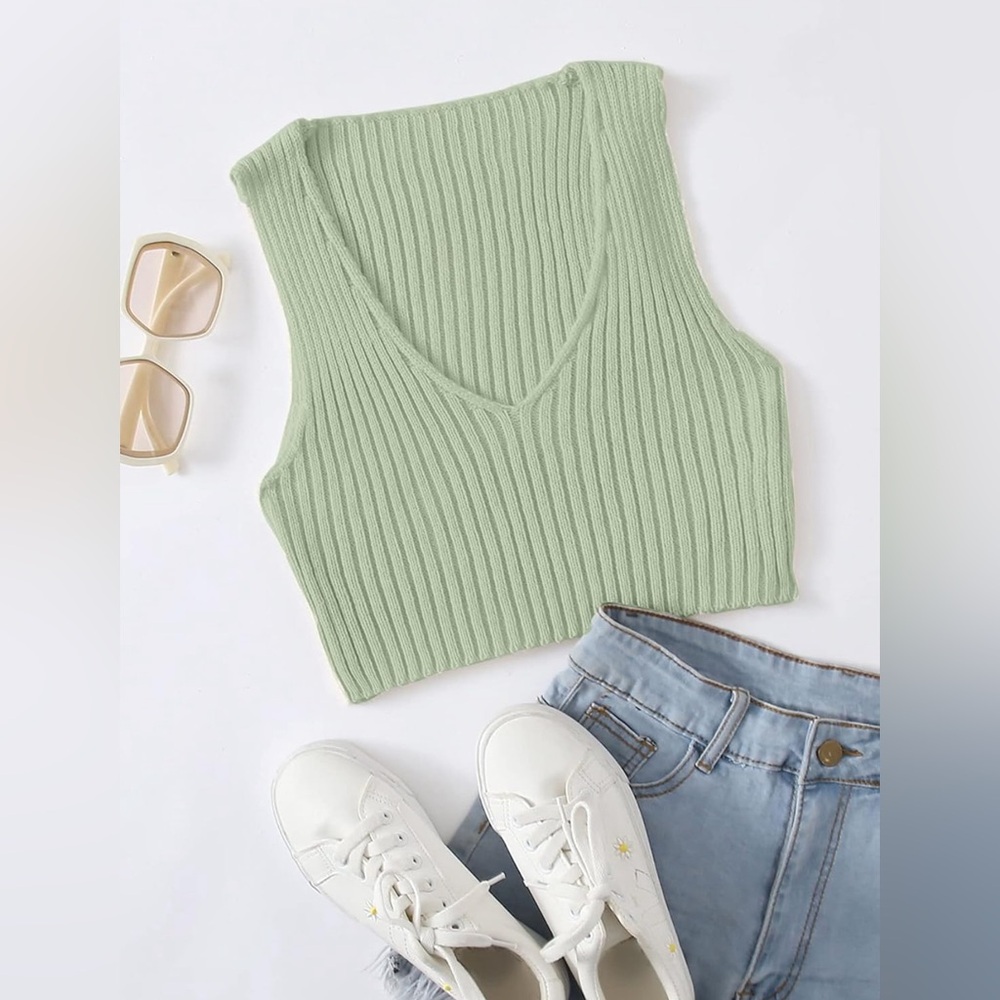 Shein Sweater Undershirt Ribbed Knit Crop Sweater Vest